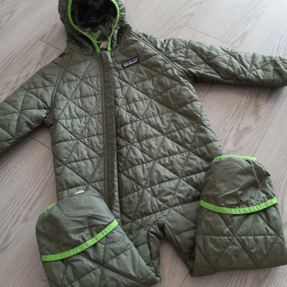 Patagonia Baby Reversible Puff Ball Bunting Green Camo Green 12-18m
